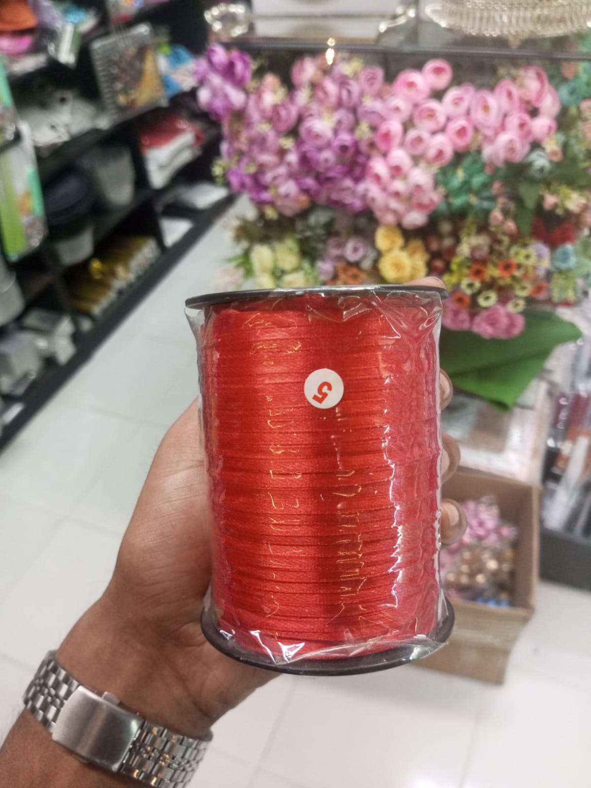 Premium thin ribbon for packaging